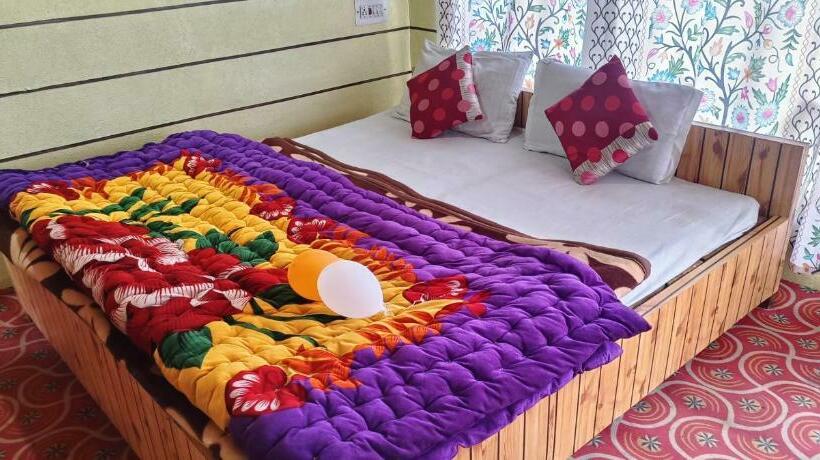 Pensão New Snow View Resort Pahalgam