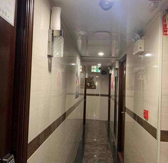 پانسیون Zodiac