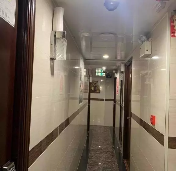 پانسیون Zodiac