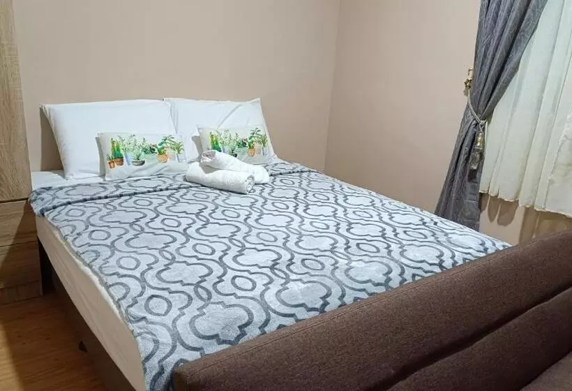 Mesaverte Unit By Fb Suites