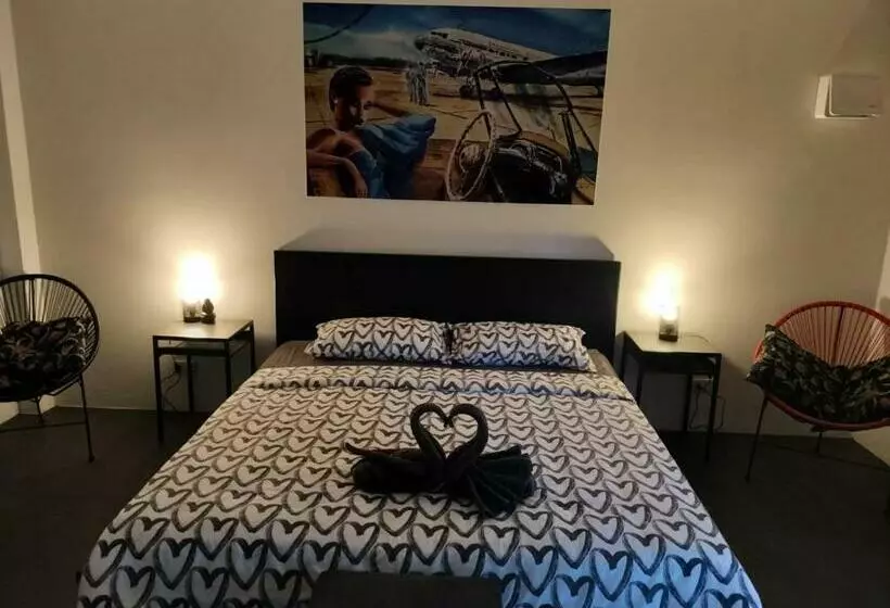 Sunset Resorts And Bar