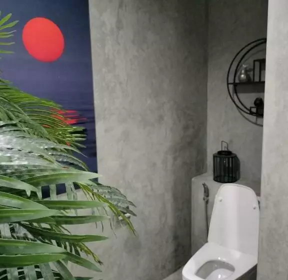 Sunset Resorts And Bar