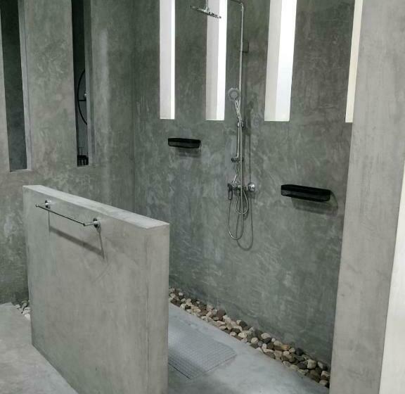 Sunset Resorts And Bar