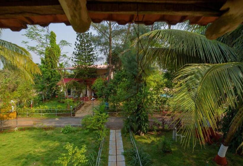 Bed & Breakfast Prajakta Rest House