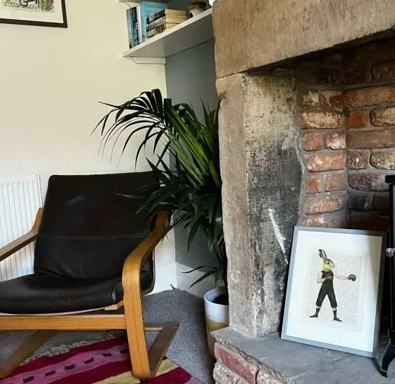 Feather And Twigs Cottage, Croston