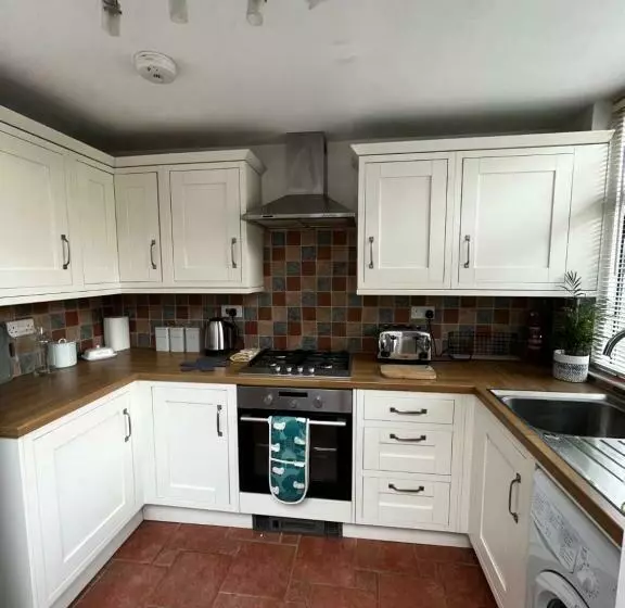 Feather And Twigs Cottage, Croston