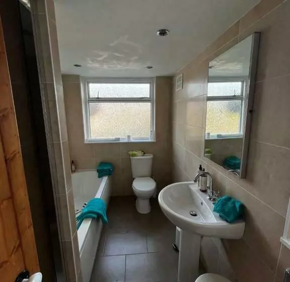 Feather And Twigs Cottage, Croston