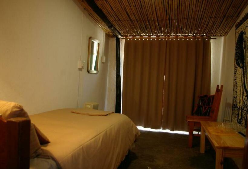 בית מלון כפרי Karoo Pred A Tours/cat Conservation Trust