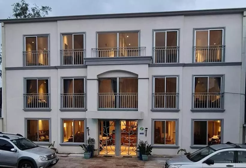 هتل Lop Inn San Jose Aeropuerto   Costa Rica