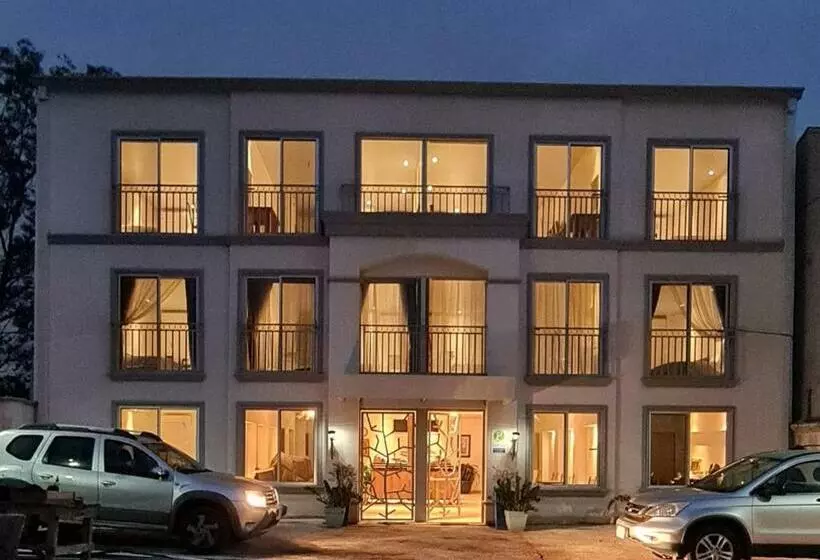 هتل Lop Inn San Jose Aeropuerto   Costa Rica