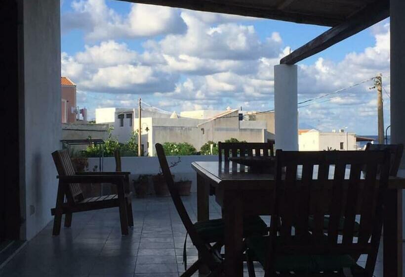 بنسيون Camera Con Vista