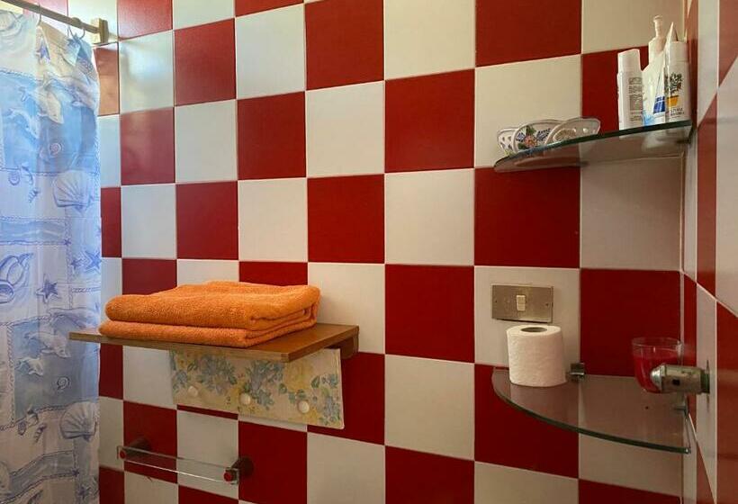 بنسيون Camera Con Vista