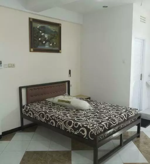 ペンション Graha Prana Kost Exclusive & Guesthouse