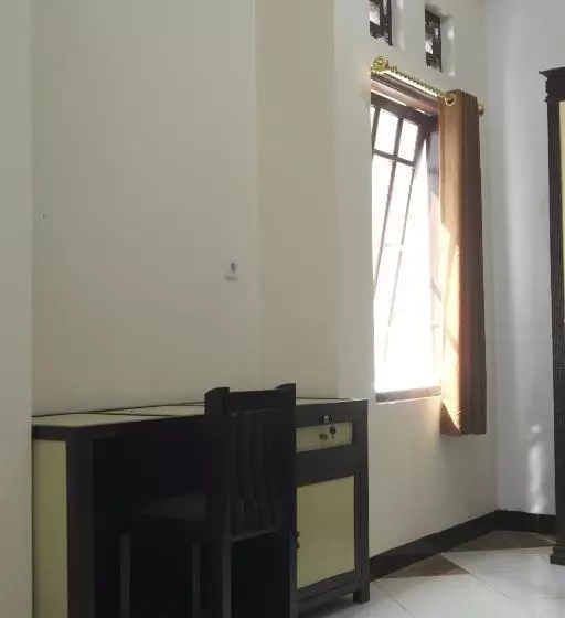 ペンション Graha Prana Kost Exclusive & Guesthouse