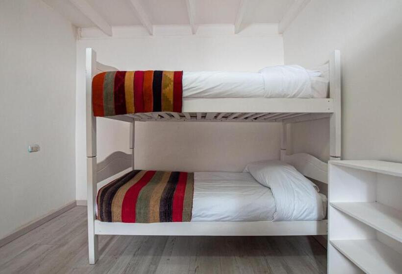 פנסיון Hostal Copart