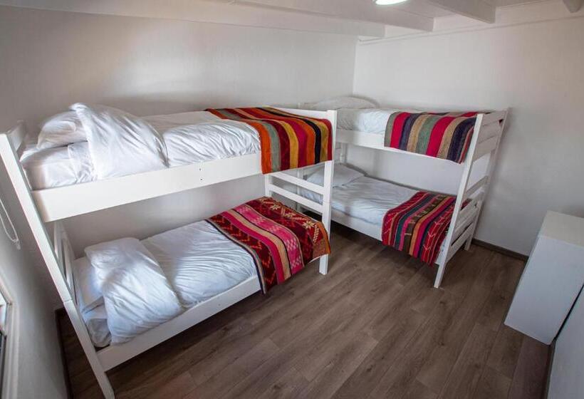 פנסיון Hostal Copart