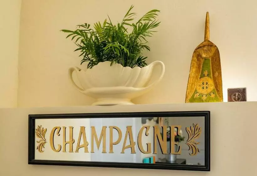 ベッドアンドブレックファースト Luxueuses Suites & Chambres D Hôtes   Accueil Champagne, Petit Déjeuner   Maison Champagne