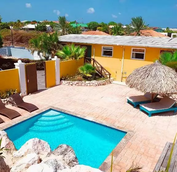 Casa Di Caribe Deluxe Beach House