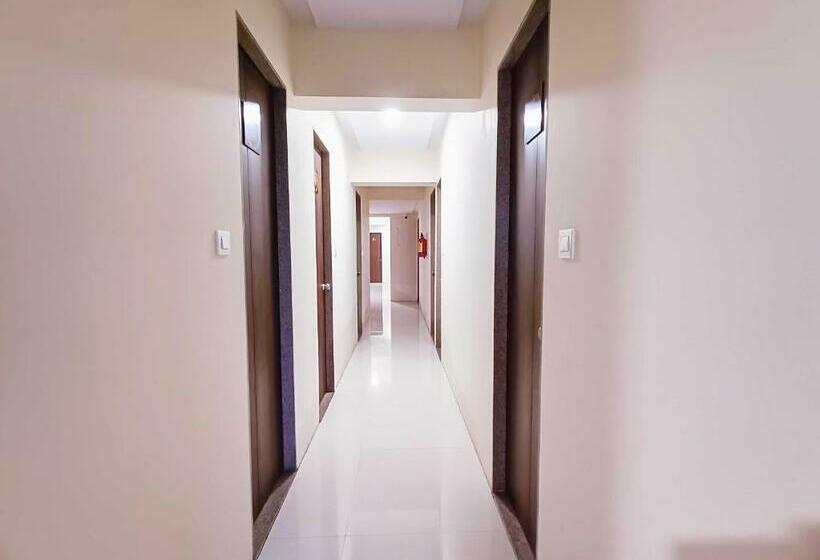 酒店 Pop 92353 Crown