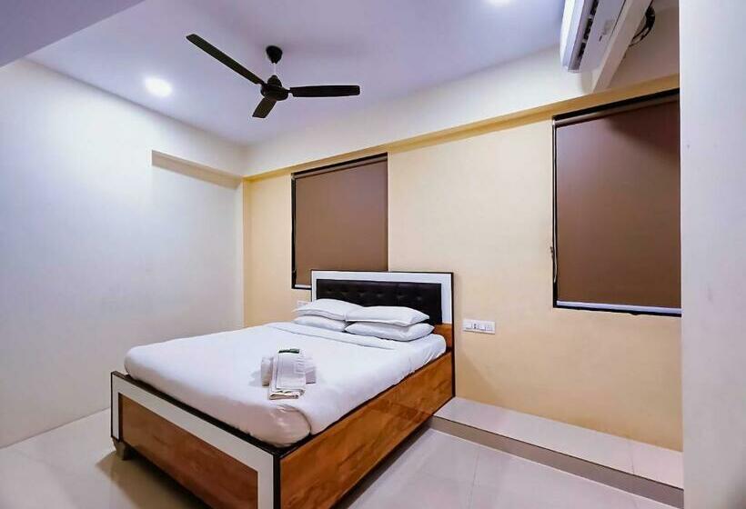 酒店 Pop 92353 Crown