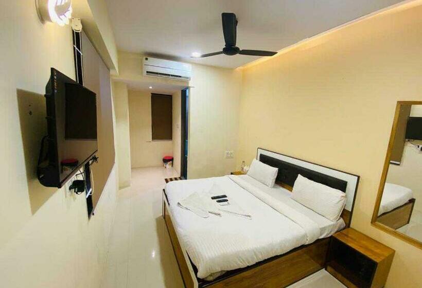 酒店 Pop 92353 Crown