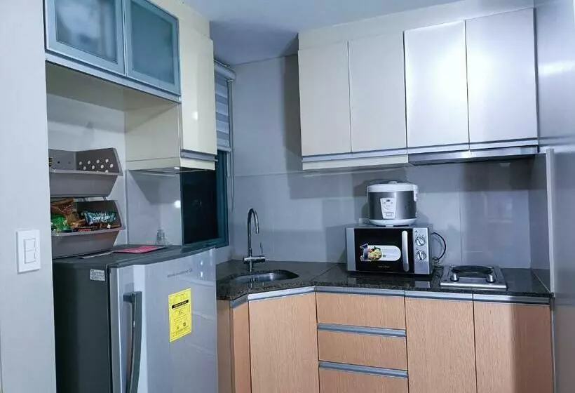 Affordable Two Palmtree Villas Near Naia3 Newport Boulevard Pasay City