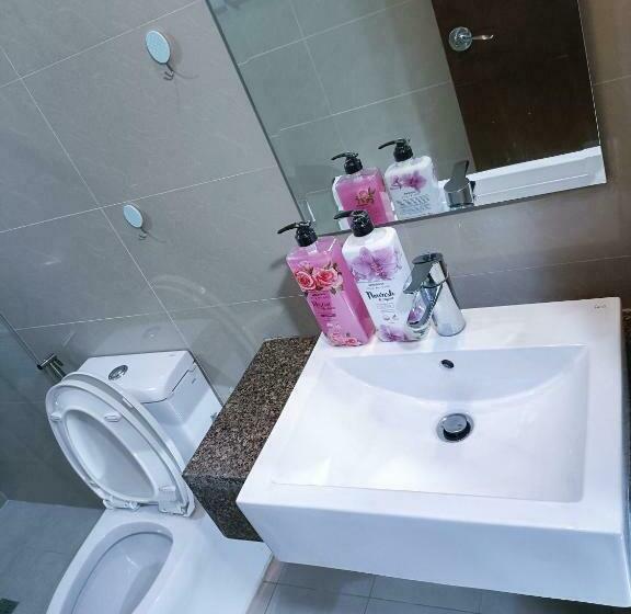 Affordable Two Palmtree Villas Near Naia3 Newport Boulevard Pasay City