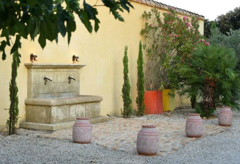 Villa Hameau De Signargues, Entre Avignon   Pont Du Gard Et Uzes