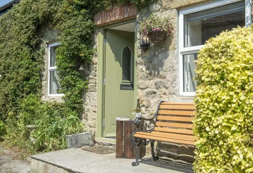 5 Chapel Terrace