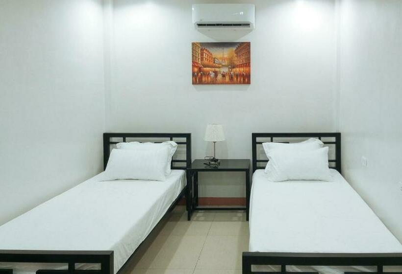 Отель Kris And Frans Inn