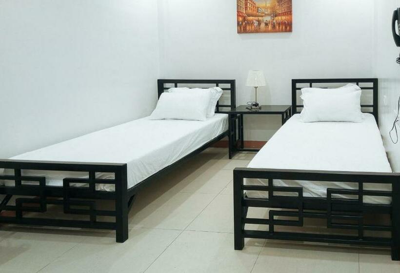 Отель Kris And Frans Inn