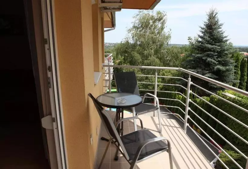 1000 Home Apartments