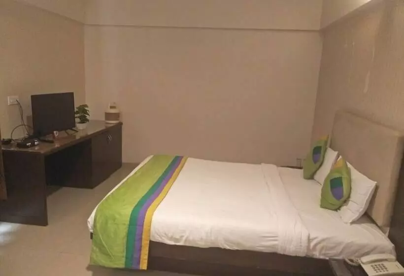 Hotel Basera