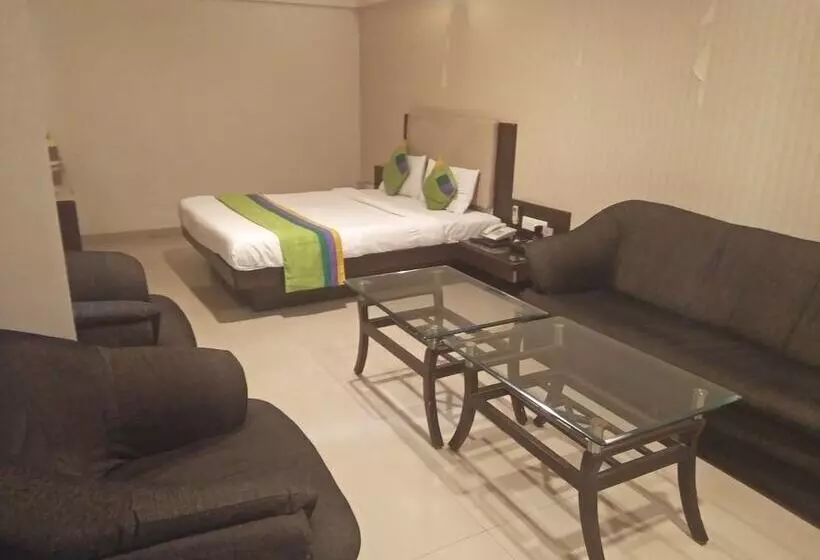 Hotel Basera