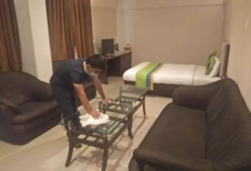 Hotel Basera