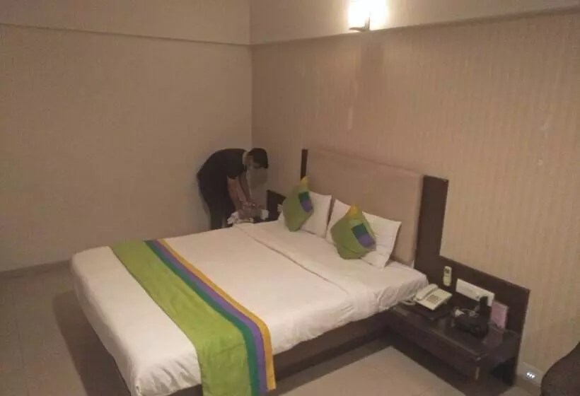 Hotel Basera