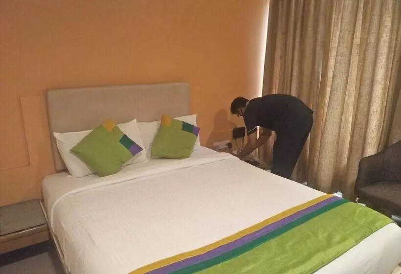 Hotel Basera