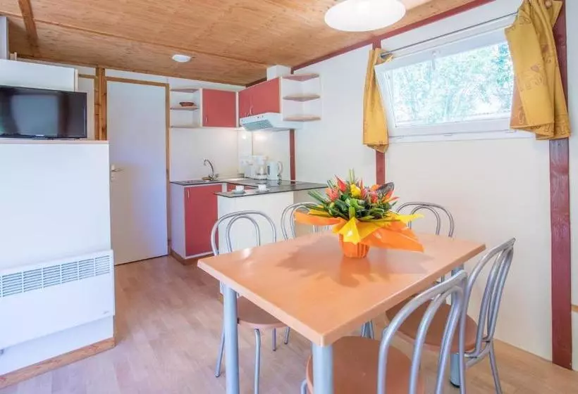 בית מלון כפרי Bungalows & Rooms   Gît ôstal