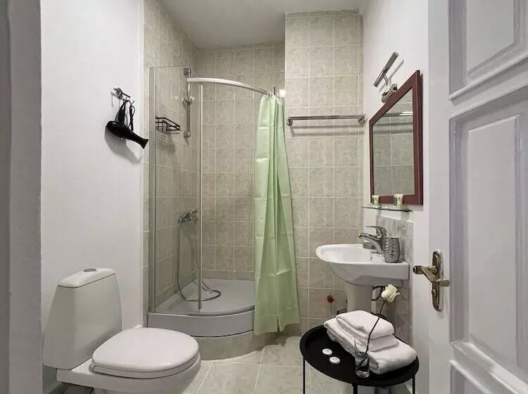 هتل Madera