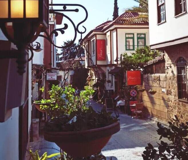 Konak Hotel Kaleiçi