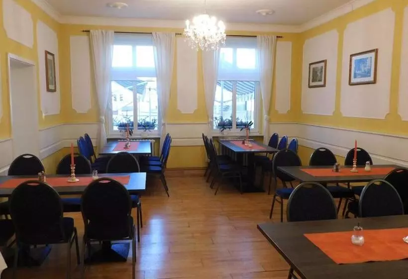 Отель Mecklenburger Hof