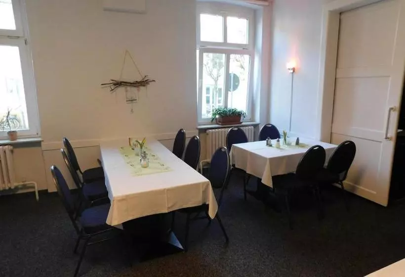 Отель Mecklenburger Hof