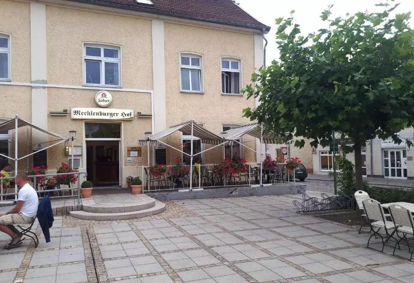 Отель Mecklenburger Hof
