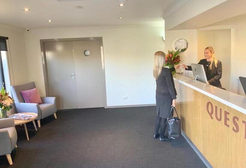 فندق Quest Sale