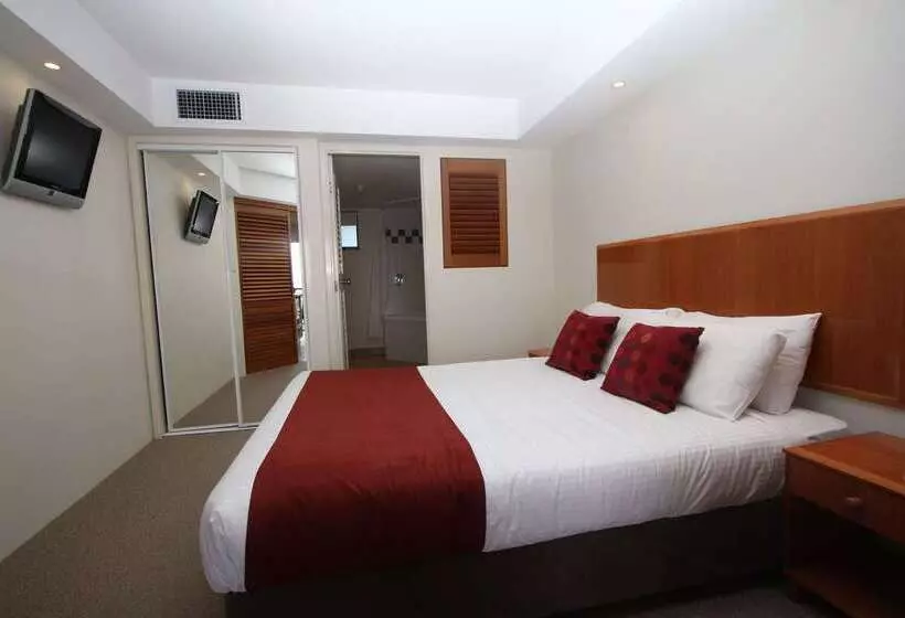 ホテル Ramada Resort By Wyndham Golden Beach