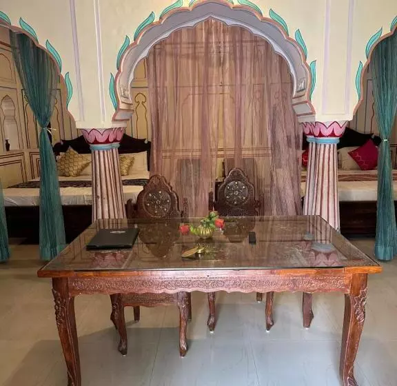 هتل Rawla Mrignayani Palace