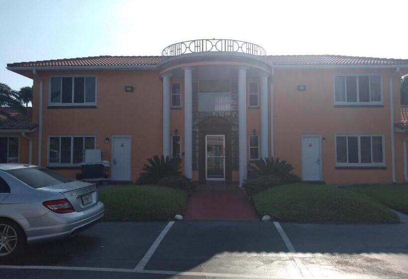 Отель Super Inn Daytona Beach