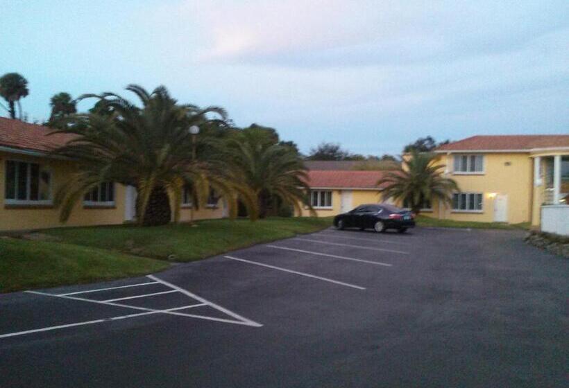 Отель Super Inn Daytona Beach