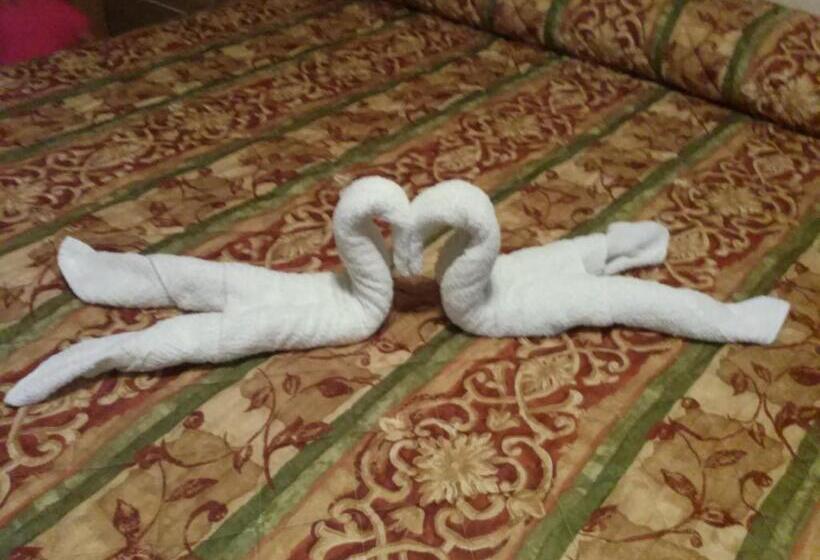 Отель Super Inn Daytona Beach