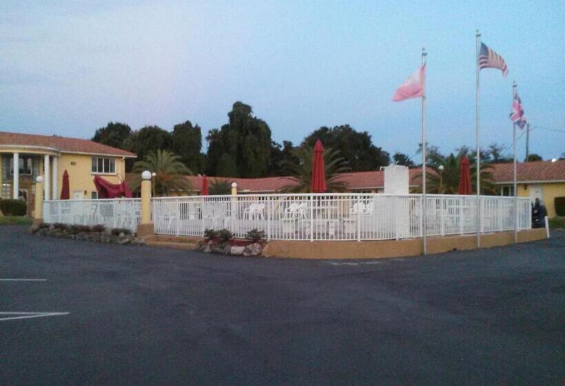 Отель Super Inn Daytona Beach